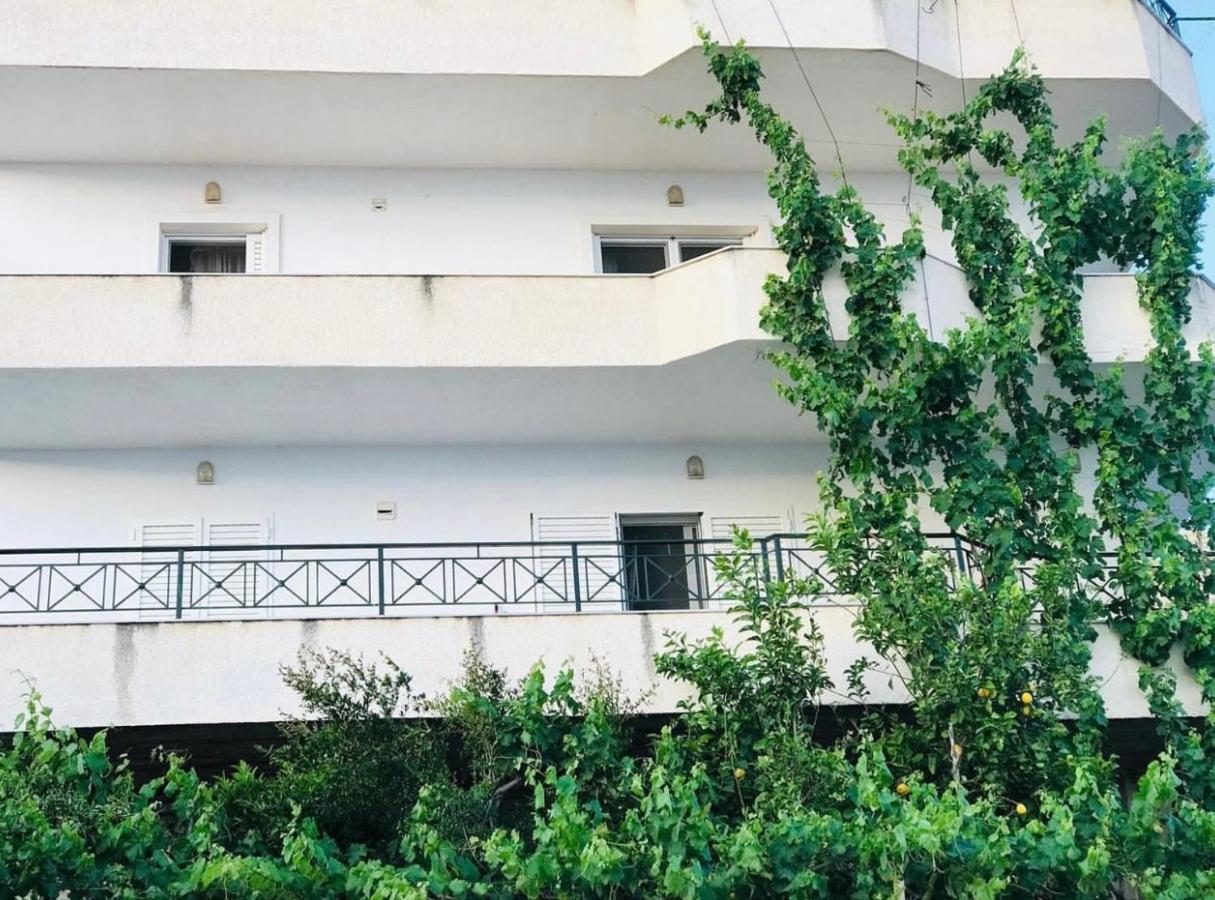 White Panorama Apartment Sarandë エクステリア 写真