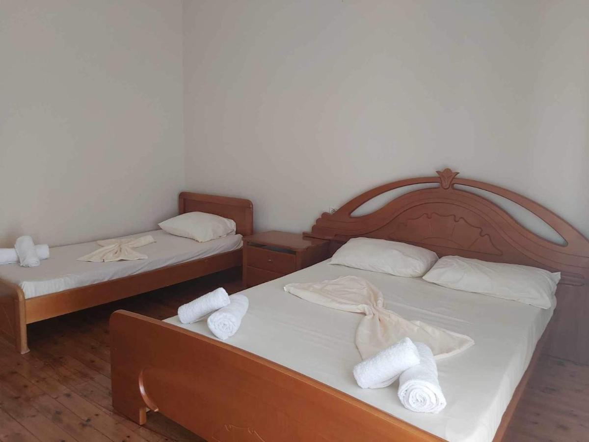 White Panorama Apartment Sarandë エクステリア 写真