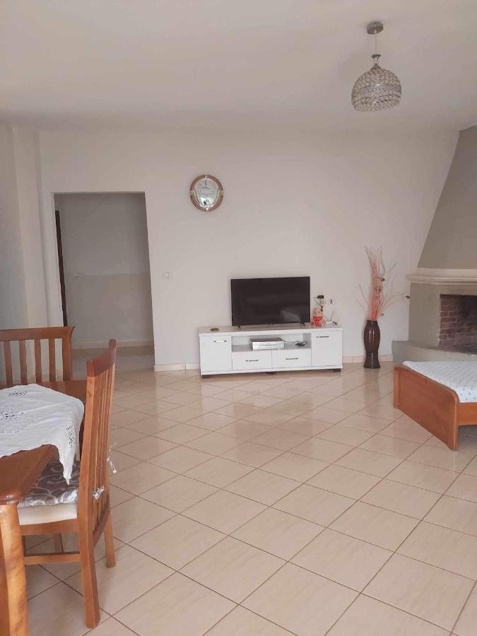 White Panorama Apartment Sarandë エクステリア 写真